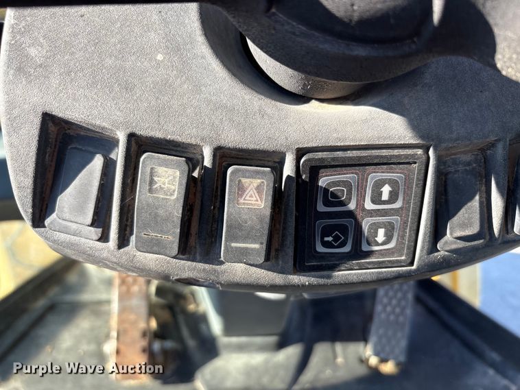 image for item EA7513 2008 New Holland W170B wheel loader