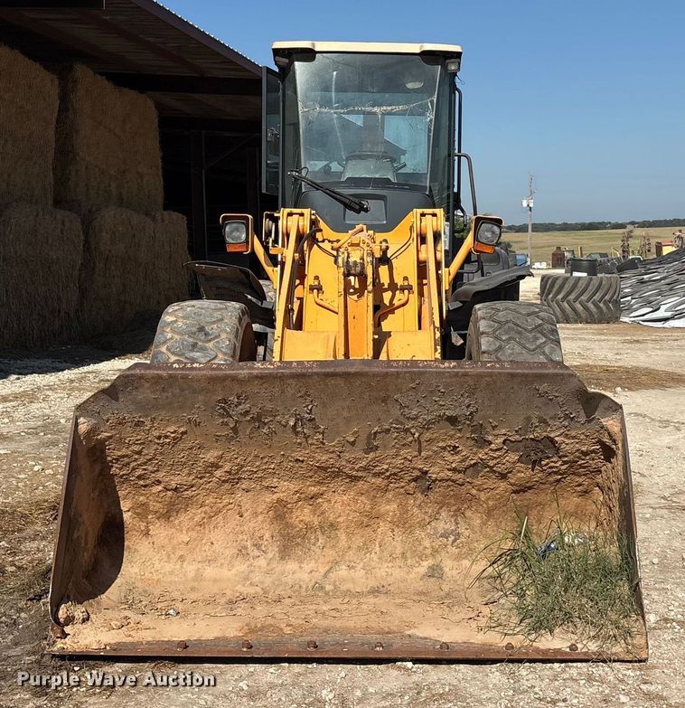 image for item EA7515 2012 Hyundai HL740-9 wheel loader