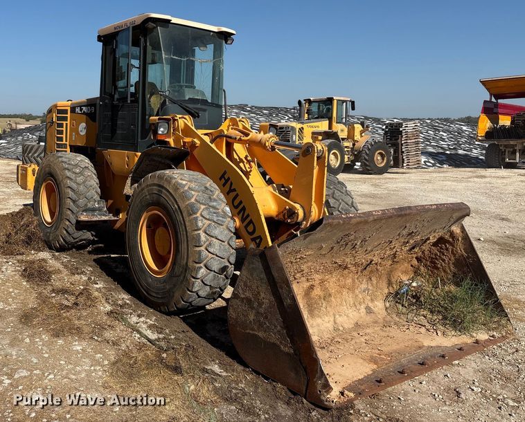 image for item EA7515 2012 Hyundai HL740-9 wheel loader