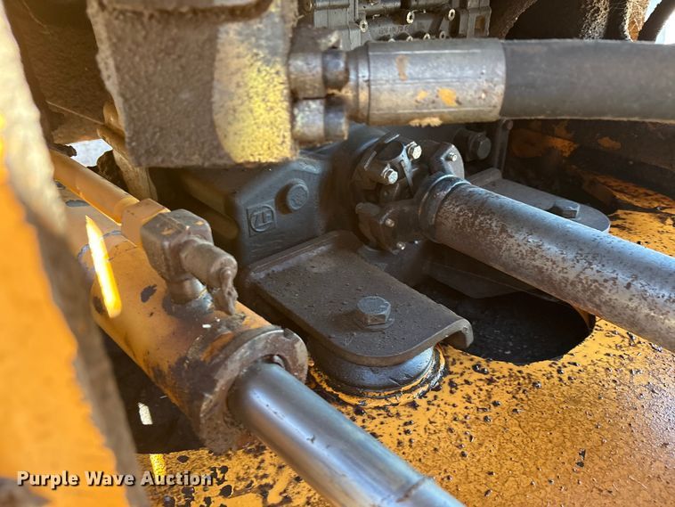 image for item EA7515 2012 Hyundai HL740-9 wheel loader