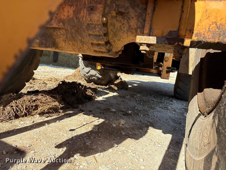 image for item EA7515 2012 Hyundai HL740-9 wheel loader