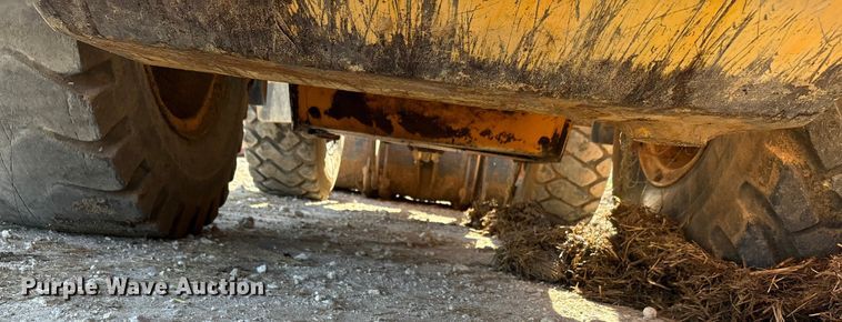 image for item EA7515 2012 Hyundai HL740-9 wheel loader