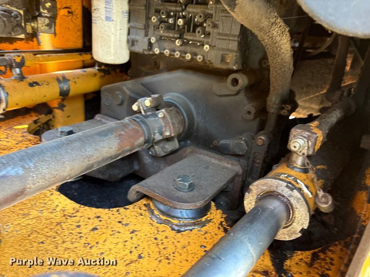 image for item EA7515 2012 Hyundai HL740-9 wheel loader