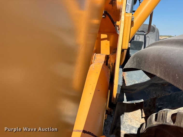 image for item EA7515 2012 Hyundai HL740-9 wheel loader