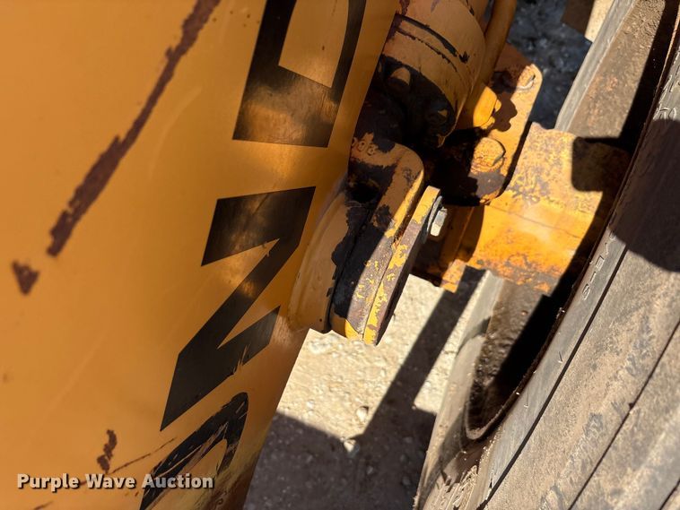 image for item EA7515 2012 Hyundai HL740-9 wheel loader