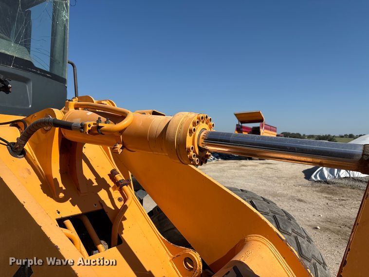 image for item EA7515 2012 Hyundai HL740-9 wheel loader