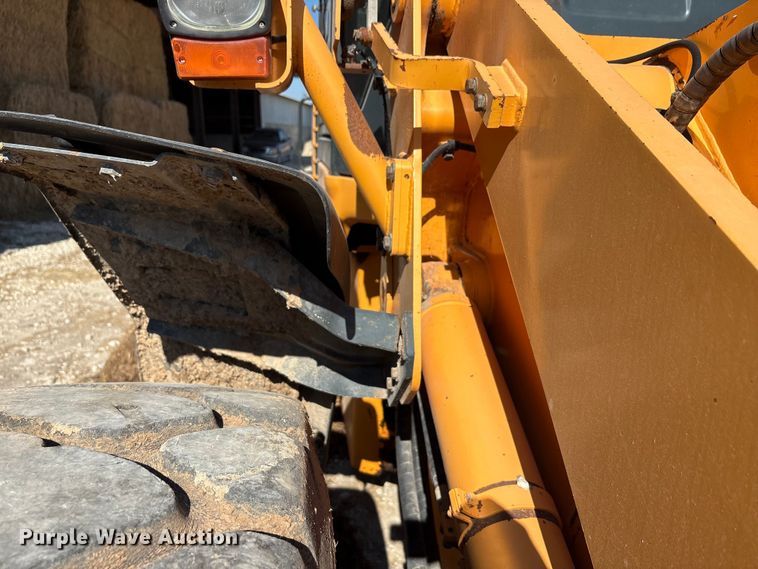 image for item EA7515 2012 Hyundai HL740-9 wheel loader