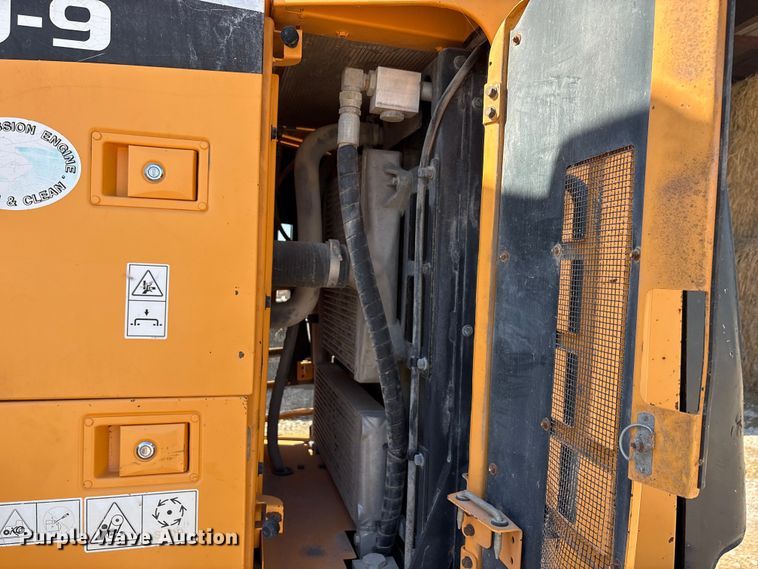 image for item EA7515 2012 Hyundai HL740-9 wheel loader