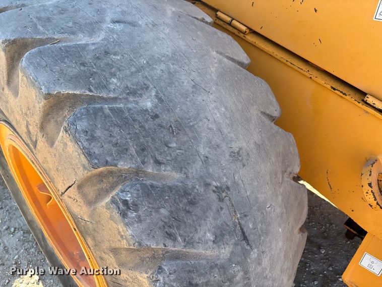 image for item EA7515 2012 Hyundai HL740-9 wheel loader