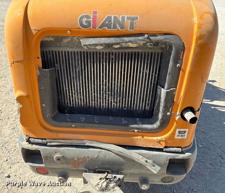 image for item EA7516 2021 Giant G2500HD compact wheel loader