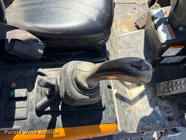 image for item EA7516 2021 Giant G2500HD compact wheel loader