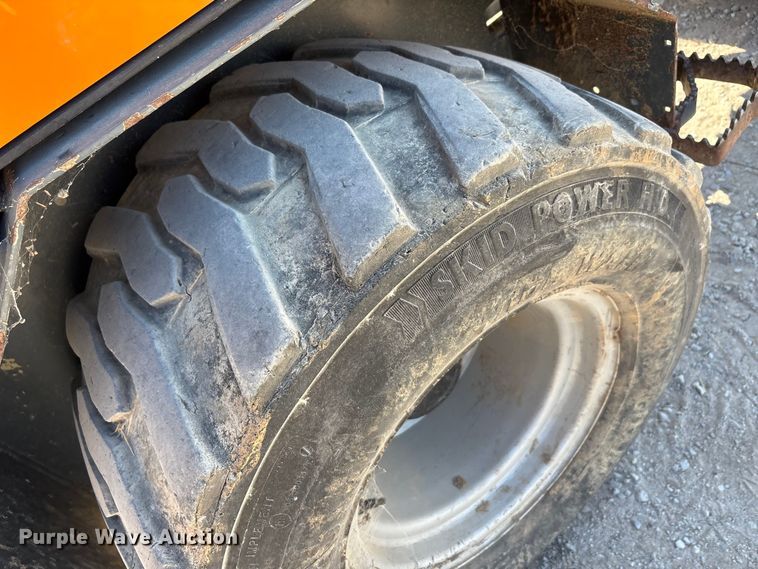 image for item EA7516 2021 Giant G2500HD compact wheel loader