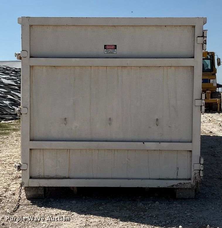 image for item EA7518 Roll-off dumpster