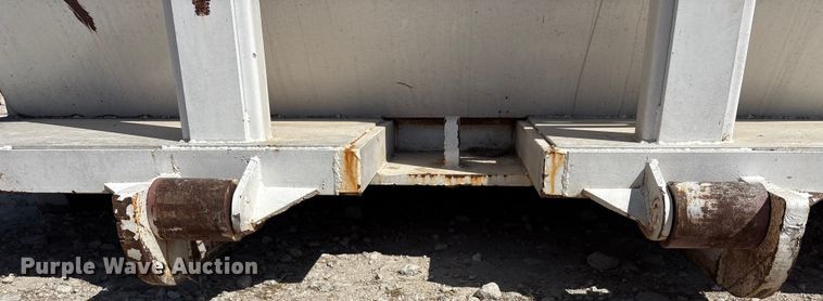 image for item EA7518 Roll-off dumpster