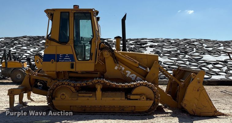 image for item EA7519 1996 Fiat-Allis FL145 track loader