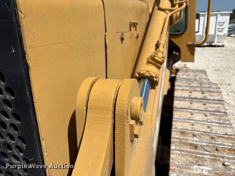 image for item EA7519 1996 Fiat-Allis FL145 track loader