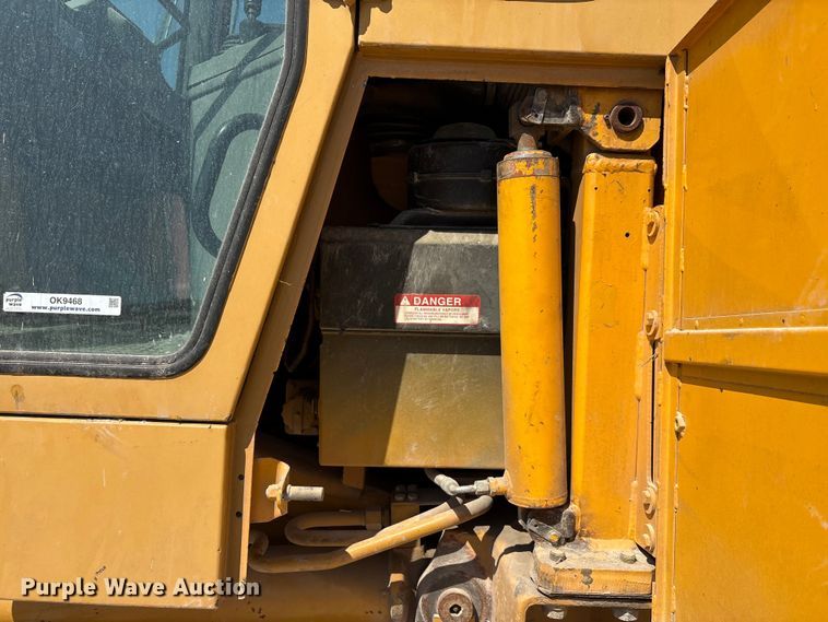 image for item EA7519 1996 Fiat-Allis FL145 track loader