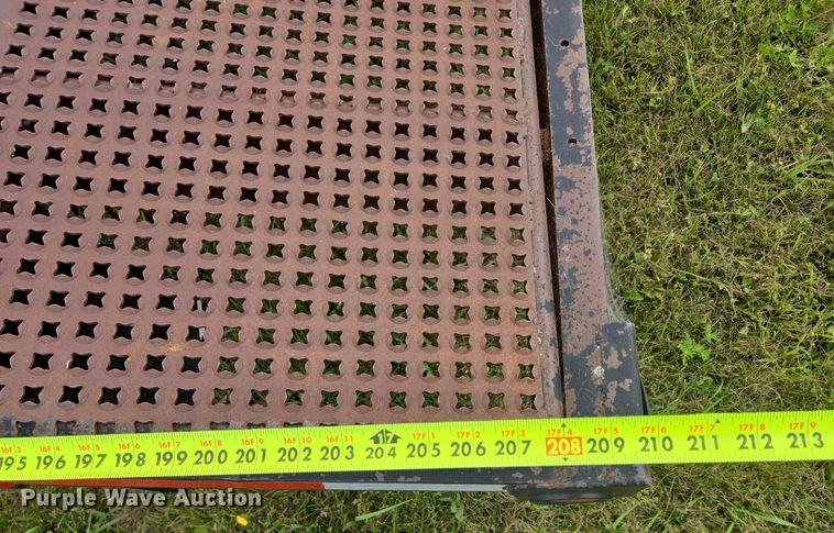 image for item EB1036 1990 flatbed trailer