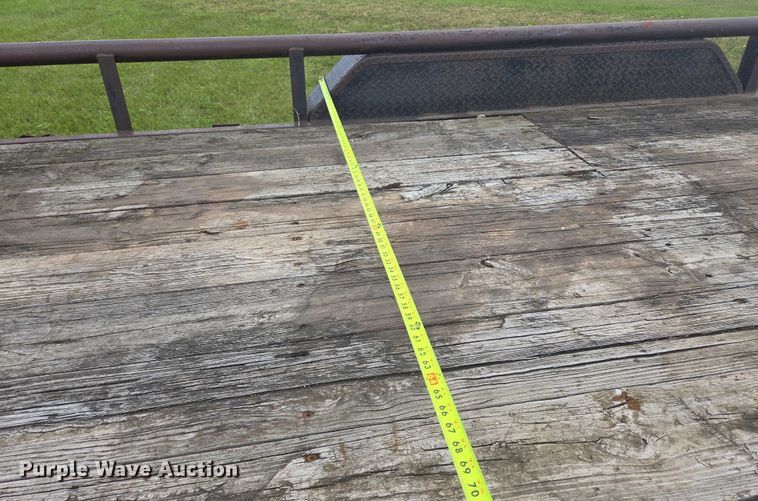 image for item EB1038 2004 Legend 26' Tandem SW GN equipment trailer