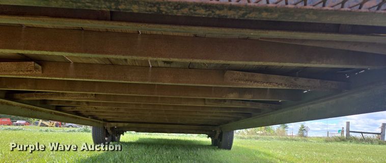 image for item EB1038 2004 Legend 26' Tandem SW GN equipment trailer