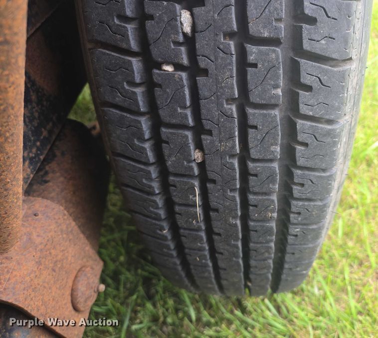 image for item EB1038 2004 Legend 26' Tandem SW GN equipment trailer