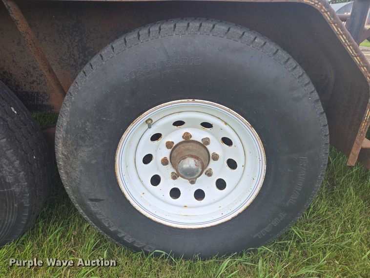 image for item EB1038 2004 Legend 26' Tandem SW GN equipment trailer