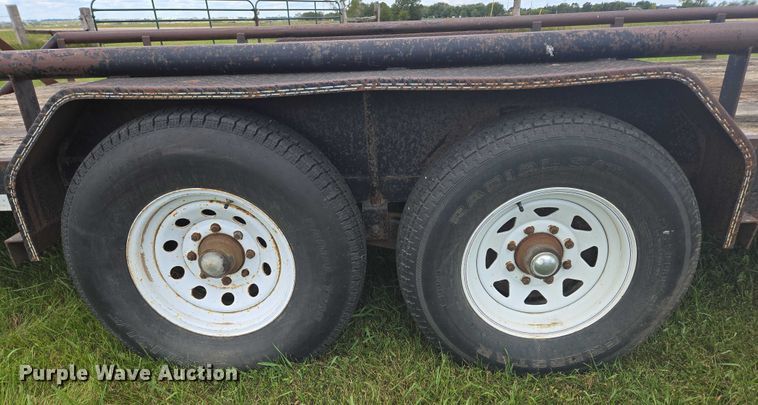 image for item EB1038 2004 Legend 26' Tandem SW GN equipment trailer