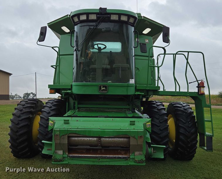 image for item EB1048 2001 John Deere 9650STS combine