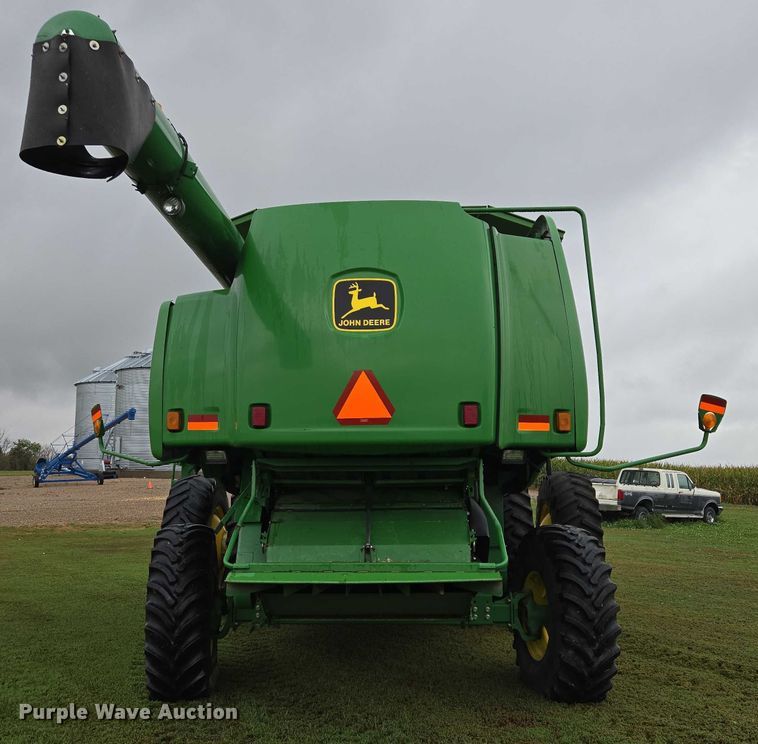 image for item EB1048 2001 John Deere 9650STS combine