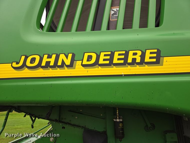 image for item EB1048 2001 John Deere 9650STS combine