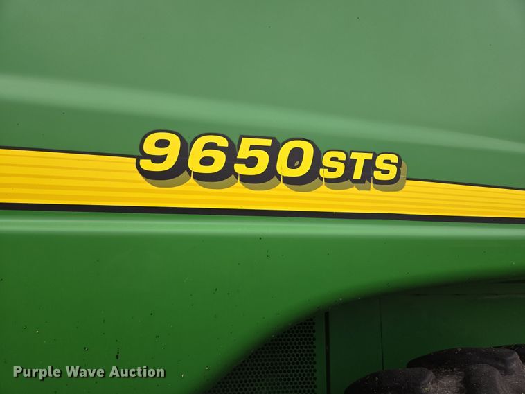image for item EB1048 2001 John Deere 9650STS combine