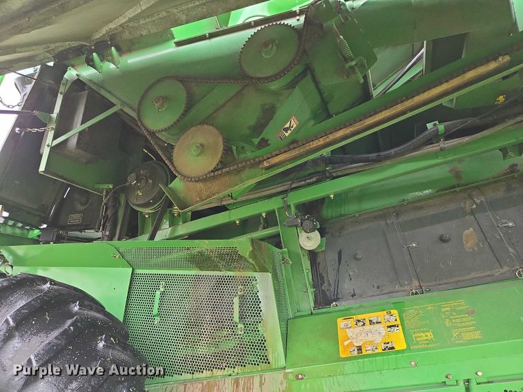 image for item EB1048 2001 John Deere 9650STS combine