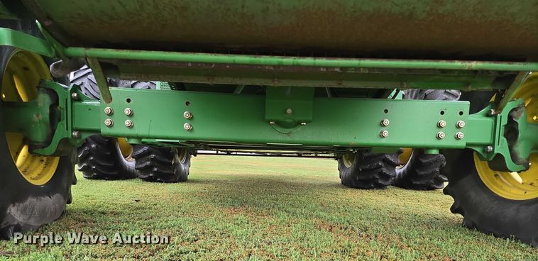 image for item EB1048 2001 John Deere 9650STS combine