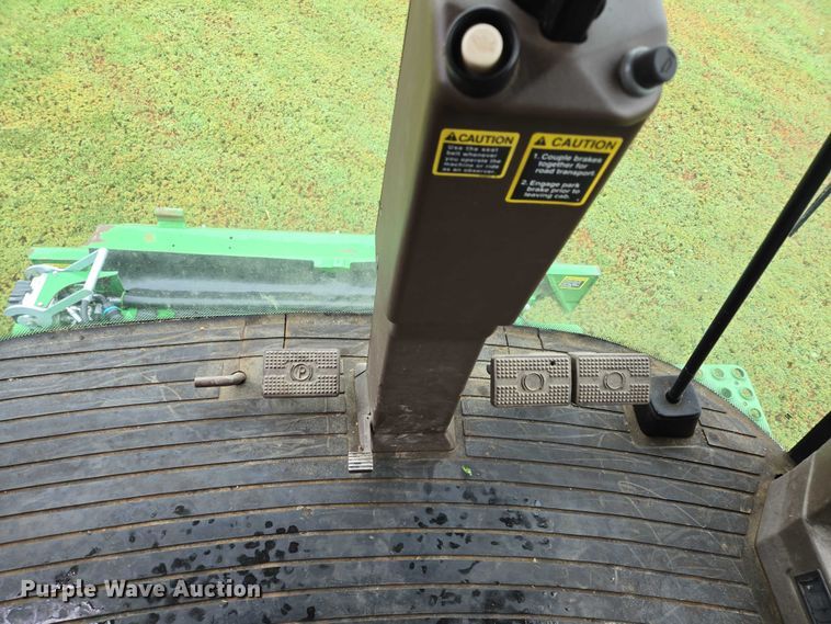 image for item EB1048 2001 John Deere 9650STS combine