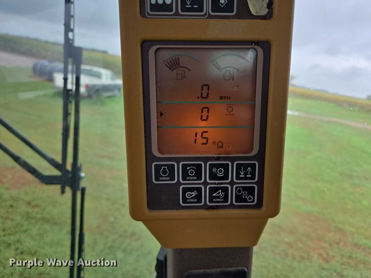 image for item EB1048 2001 John Deere 9650STS combine