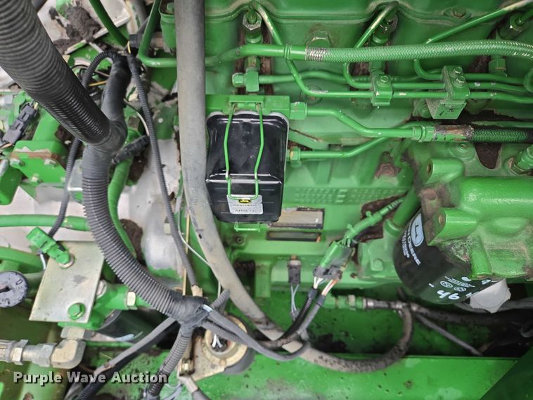 image for item EB1048 2001 John Deere 9650STS combine