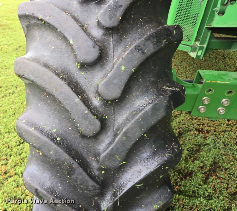 image for item EB1048 2001 John Deere 9650STS combine