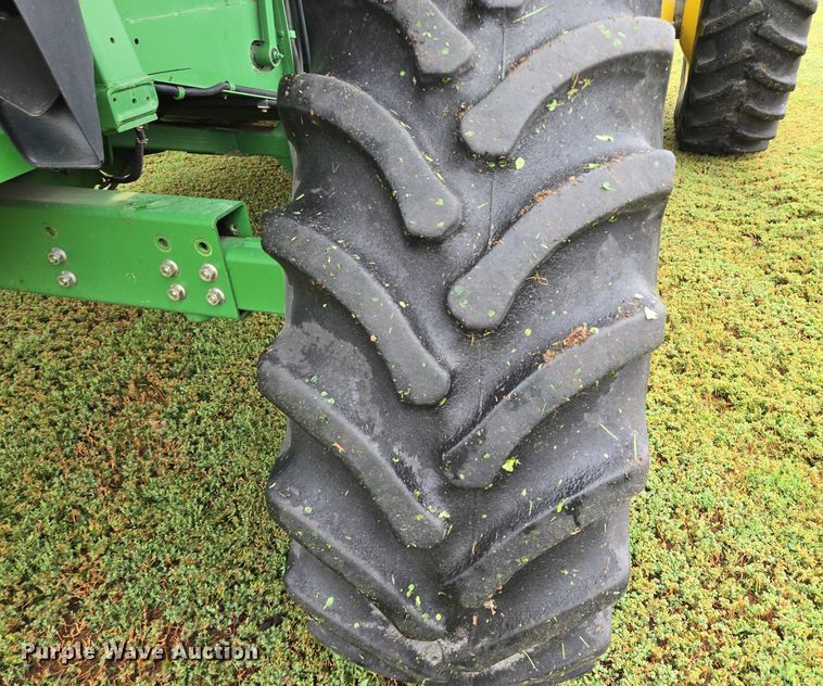 image for item EB1048 2001 John Deere 9650STS combine