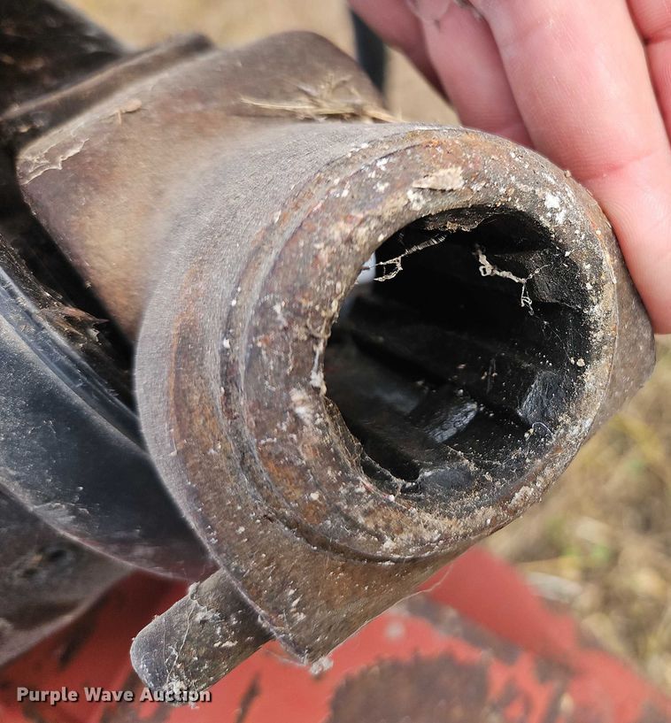 image for item EB8269 Case IH 8220 swather / windrower