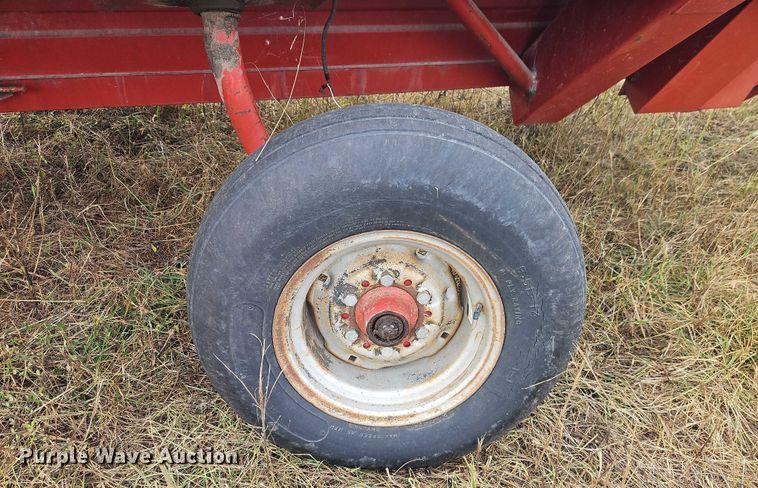 image for item EB8269 Case IH 8220 swather / windrower