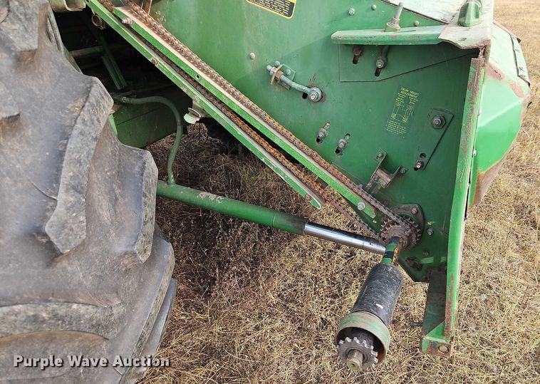 image for item EB8270 1979 John Deere 6620 combine