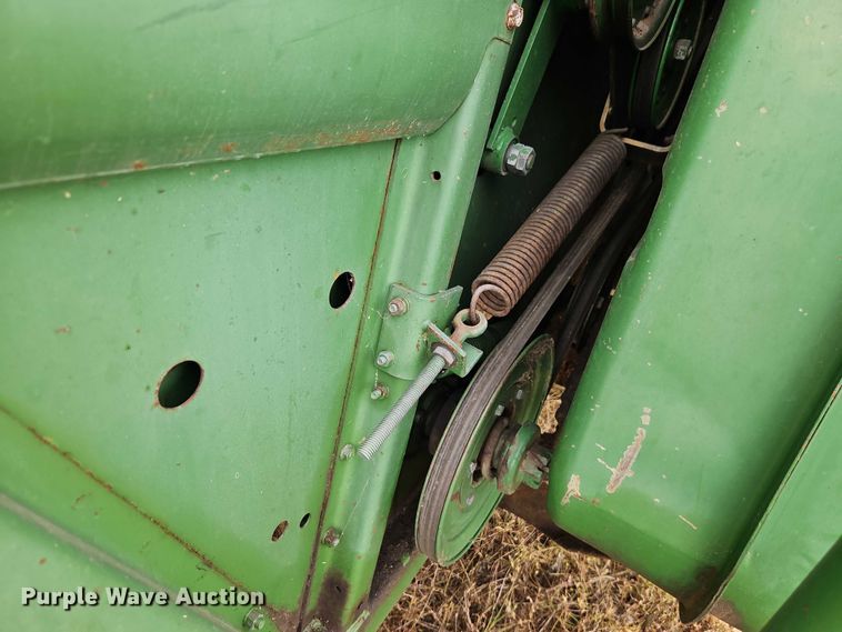 image for item EB8270 1979 John Deere 6620 combine