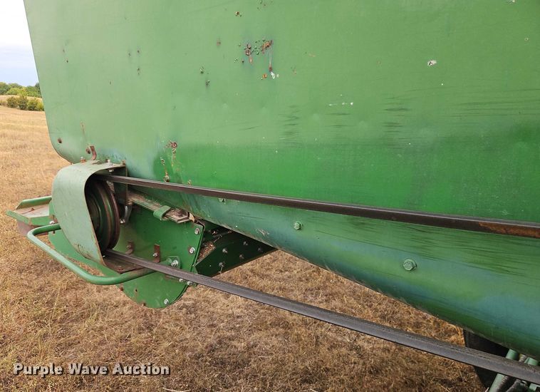 image for item EB8270 1979 John Deere 6620 combine