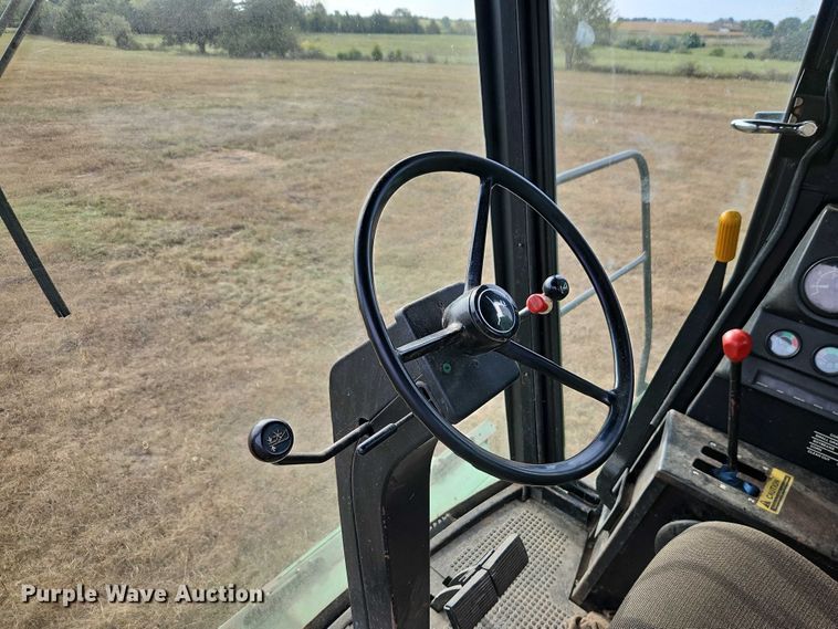 image for item EB8270 1979 John Deere 6620 combine