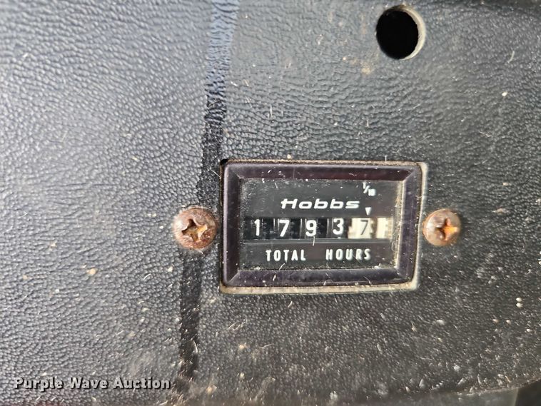 image for item EB8270 1979 John Deere 6620 combine