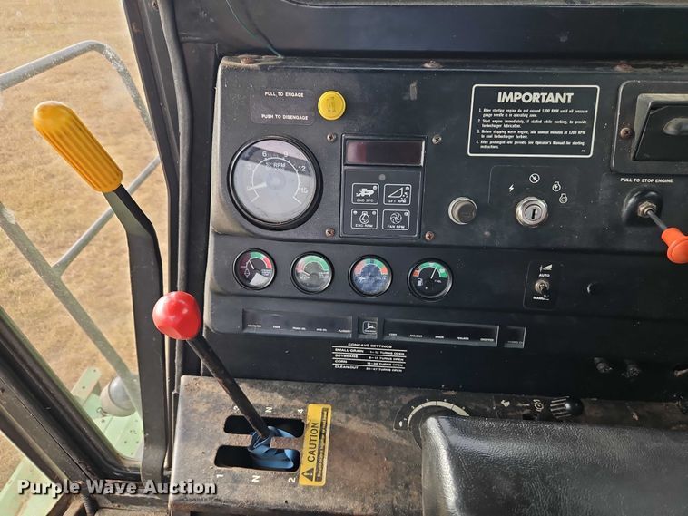 image for item EB8270 1979 John Deere 6620 combine