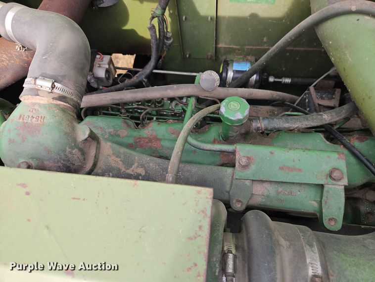 image for item EB8270 1979 John Deere 6620 combine