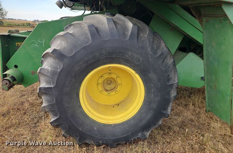 image for item EB8270 1979 John Deere 6620 combine