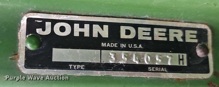 image for item EB8270 1979 John Deere 6620 combine