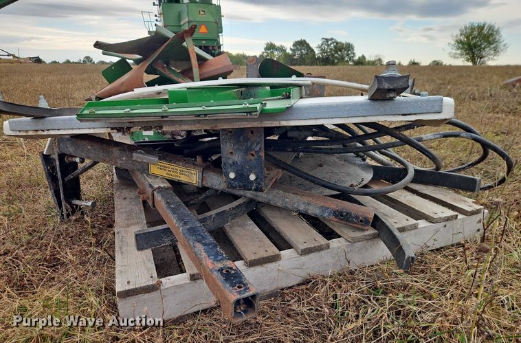 image for item EB8270 1979 John Deere 6620 combine